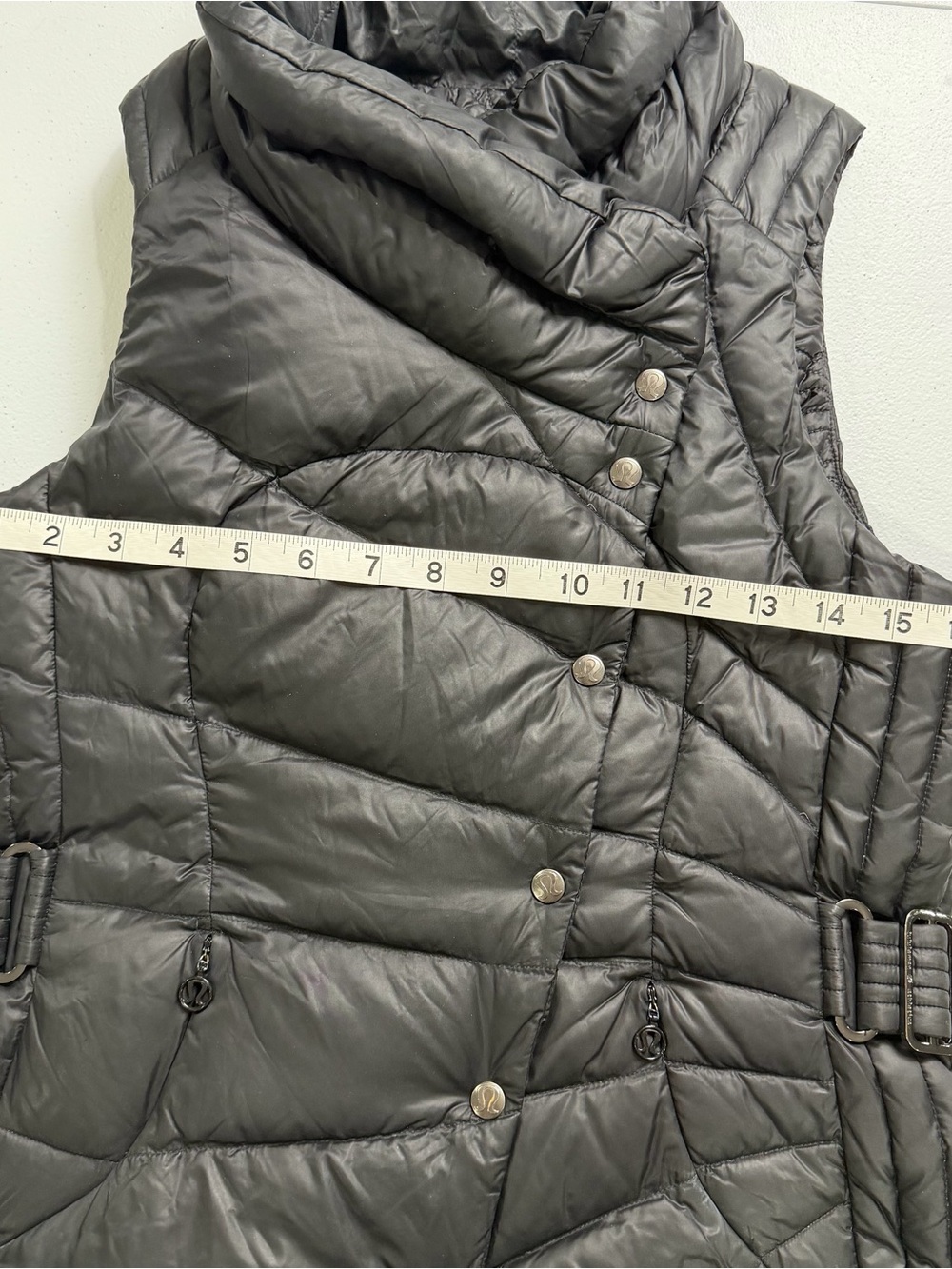 Lululemon Athletica GET DOWN Puffer Vest Black - Picture 7 of 12